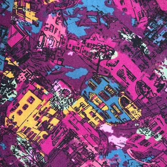 LulaRoe, EUC, Onesize Leggings. City Scape Theme. Butter soft and fun print! - Picture 2 of 3